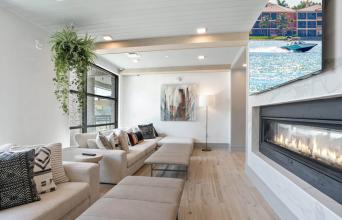 Flats on Front interior