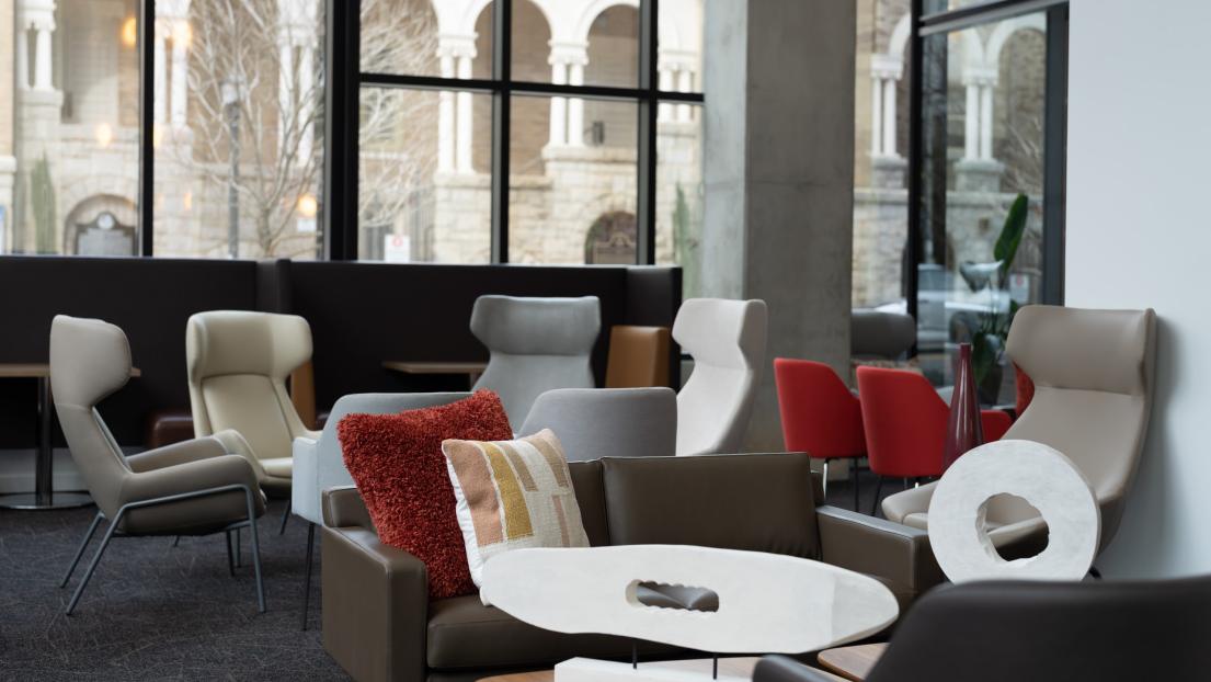 reflections-student-housing-lounge